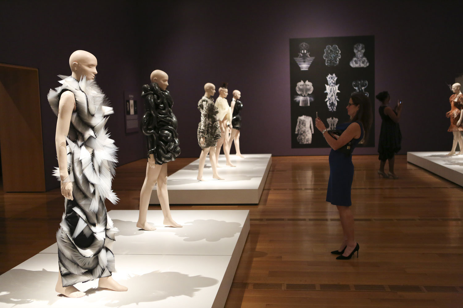Iris Van Herpen, "Transforming Fashion", Gallery view